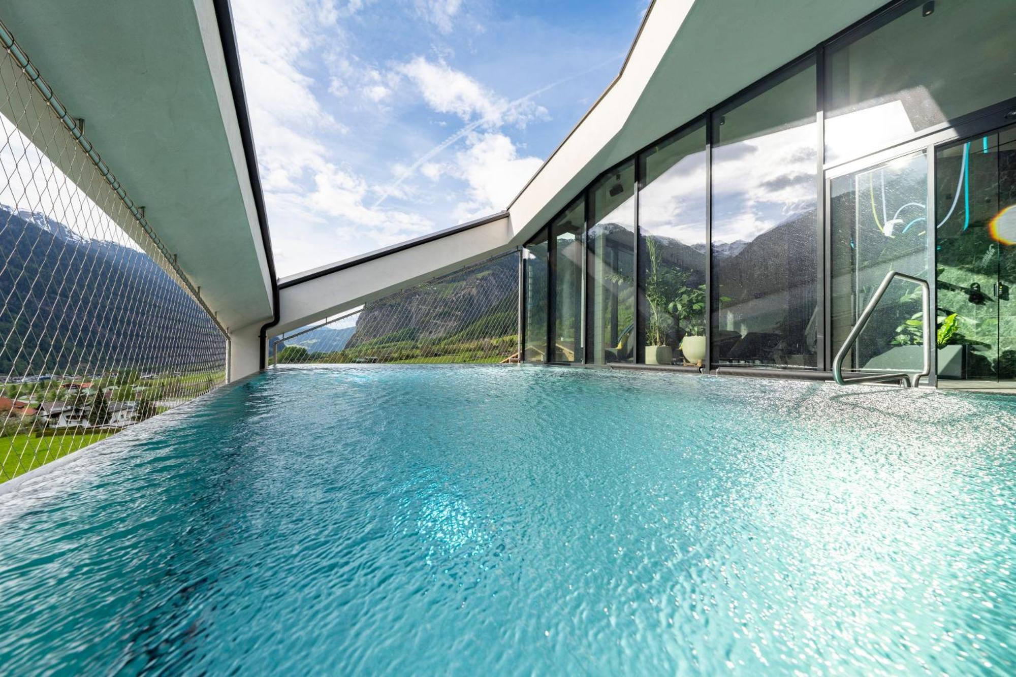 Lifesteil Aparthotel Umhausen Exterior photo